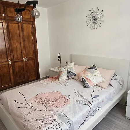 Eden Cristianos * لوس كريستيانوس